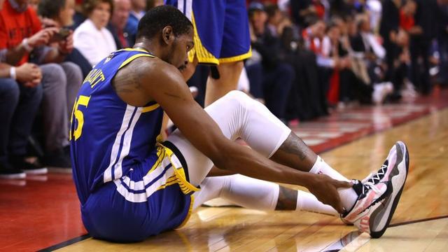 Kaiyun开云中国官方网站-杜兰特意外战胜塞尔维亚队，出色防守引爆全场！赛场气氛高涨的简单介绍